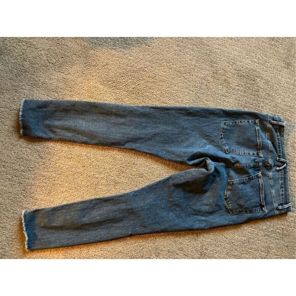 Good American Jeans - Picture 4 of 5